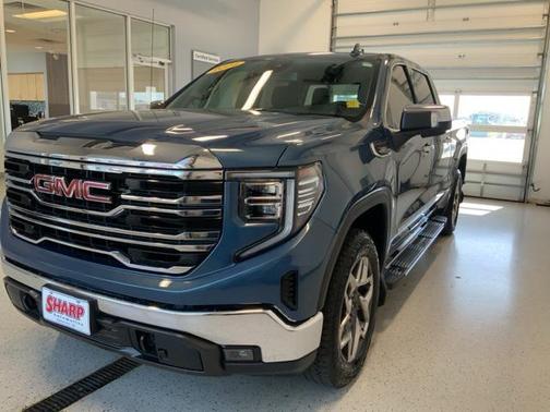 2024 GMC Sierra 1500 SLT