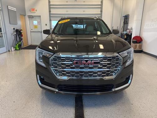 2023 GMC Terrain Denali