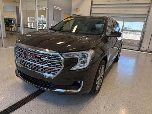 2023 GMC Terrain Denali