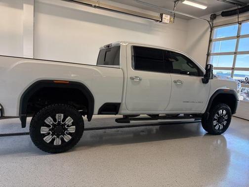 2024 GMC Sierra 3500 Denali