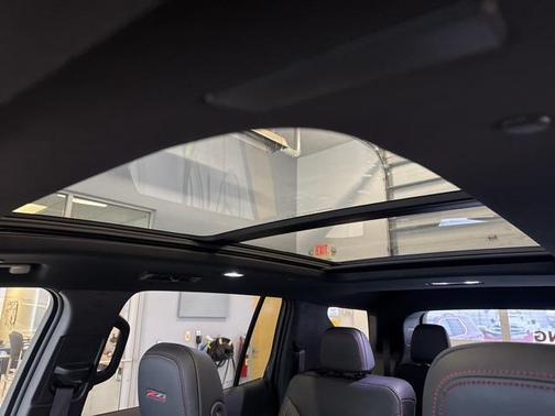 2025 Chevrolet Traverse AWD Z71