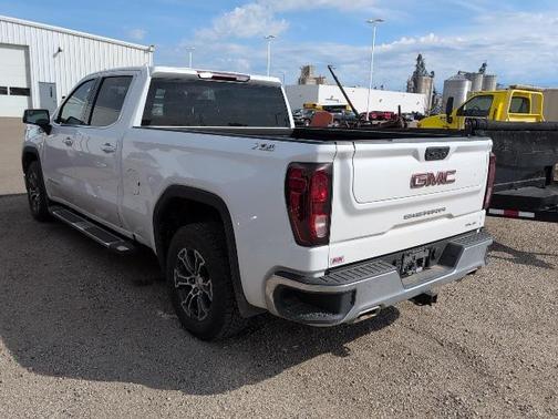 2023 GMC Sierra 1500 SLE