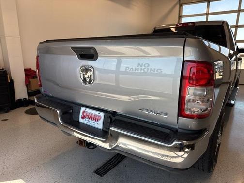 2022 RAM 2500 Tradesman Crew Cab 4x4 8' Box