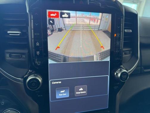 2024 RAM 2500 Laramie Crew Cab 4x4 6'4' Box