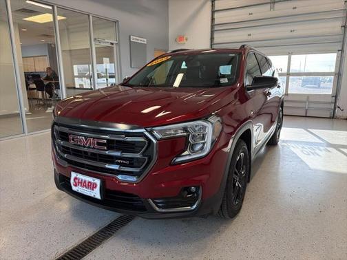 2024 GMC Terrain AWD AT4