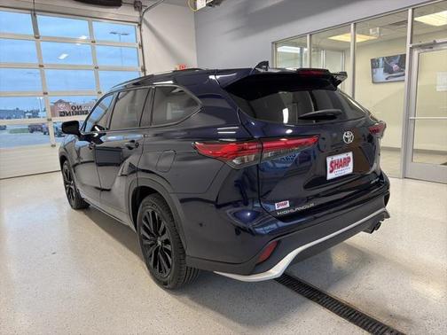 2023 Toyota Highlander XSE