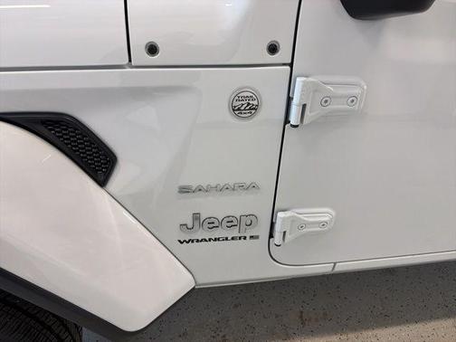 2024 Jeep Wrangler 4-Door Sahara 4x4