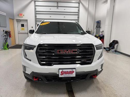 2024 GMC Acadia AWD AT4