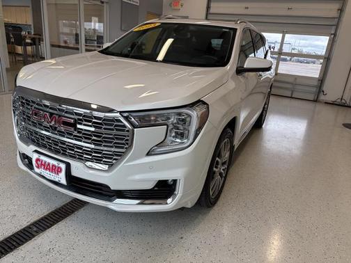 2023 GMC Terrain Denali