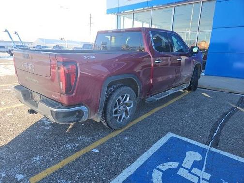 2024 GMC Sierra 1500 SLT