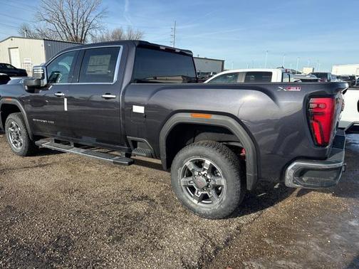 2026 GMC Sierra 3500 SLT