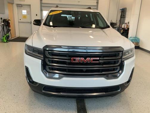 2023 GMC Acadia AWD AT4