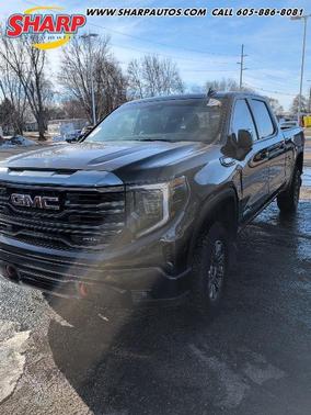 2024 GMC Sierra 1500 AT4