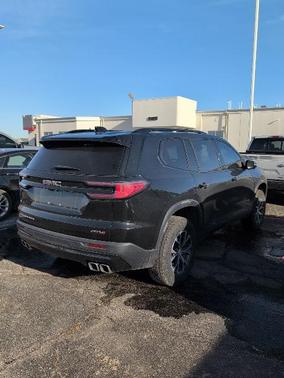 2024 GMC Acadia AT4