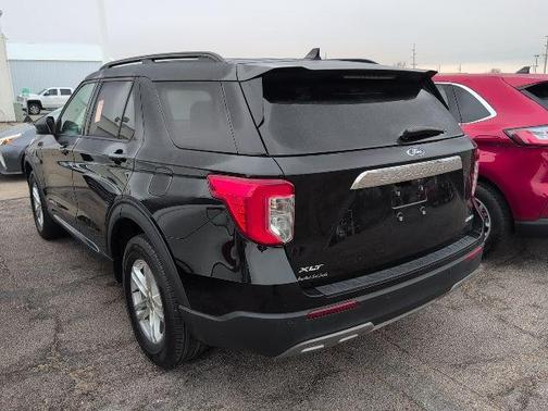 Agate Black Metallic 2023 Ford Explorer XLT