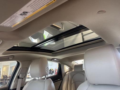 2017 Buick LaCrosse Premium