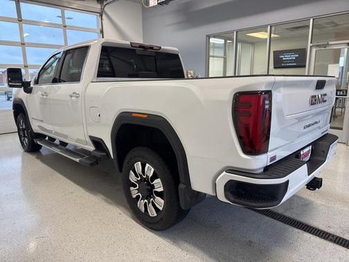 2024 GMC Sierra 2500 Denali