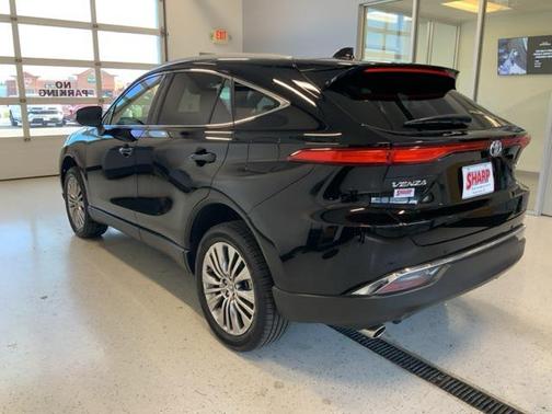 2022 Toyota Venza XLE