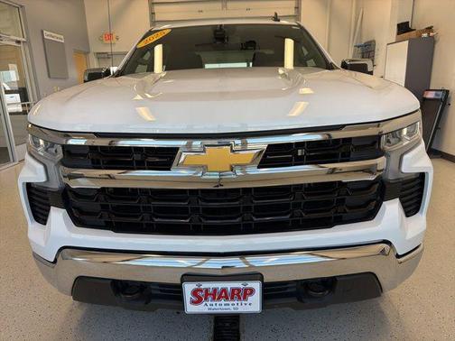 Summit White 2025 Chevrolet Silverado 1500 LT