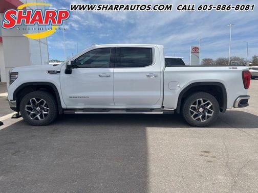 Summit White 2023 GMC Sierra 1500 SLT