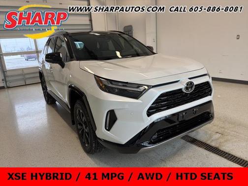 2025 Toyota RAV4 Hybrid SE