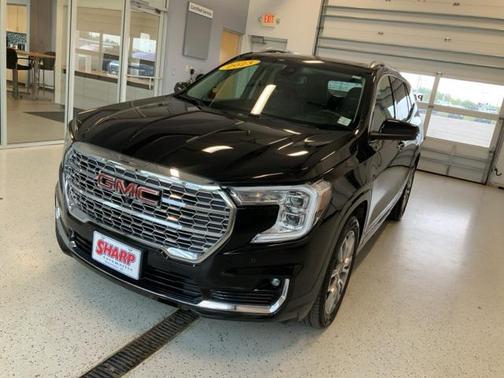 2023 GMC Terrain Denali