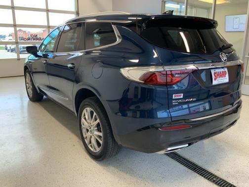 2023 Buick Enclave Essence AWD