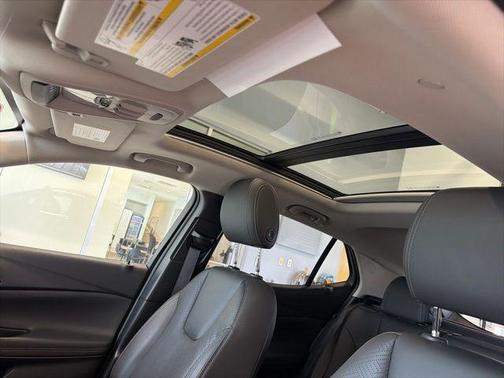 Sapphire Metallic 2023 Buick Encore GX Essence