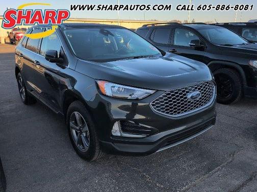 Forged Green Metallic 2023 Ford Edge SEL