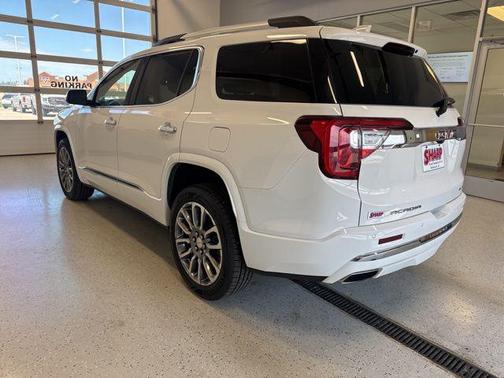 Summit White 2023 GMC Acadia Denali
