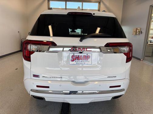 Summit White 2023 GMC Acadia Denali
