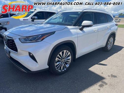 Wind Chill Pearl 2024 Toyota Highlander Platinum