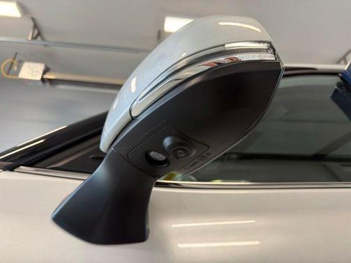 Wind Chill Pearl 2024 Toyota Highlander Platinum