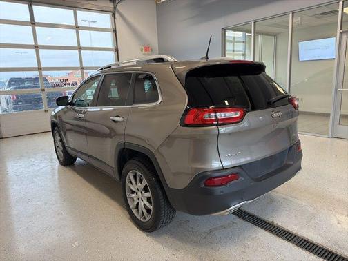 Light Brownstone Pearlcoat 2018 Jeep Cherokee Limited