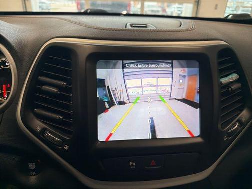 Light Brownstone Pearlcoat 2018 Jeep Cherokee Limited