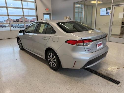 2022 Toyota Corolla Hybrid LE