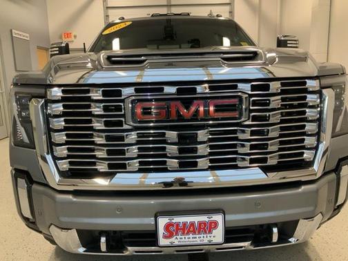 2024 GMC Sierra 2500 Denali