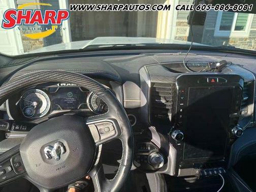 Ivory White Tri-Coat Pearlcoat 2021 RAM 1500 Limited