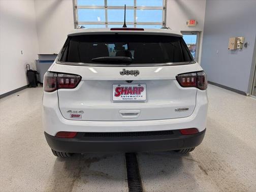 2023 Jeep Compass Latitude Lux