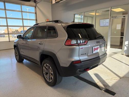 2022 Jeep Cherokee Trailhawk