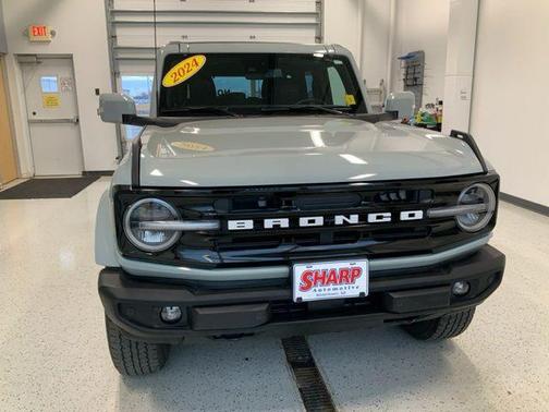 2024 Ford Bronco Outer Banks