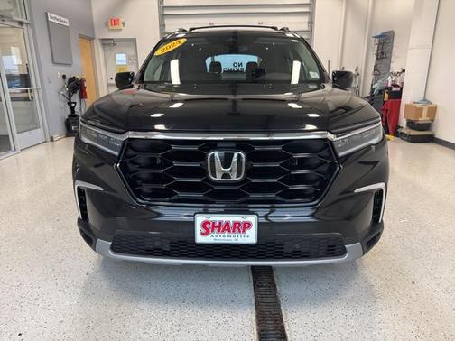 2024 Honda Pilot Touring 8-Passenger