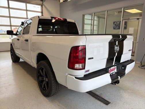 Bright White Clearcoat 2022 RAM 1500 Classic SLT
