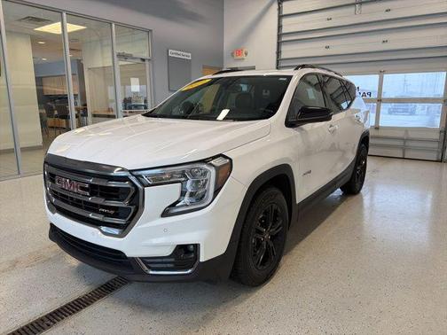 2022 GMC Terrain AWD AT4