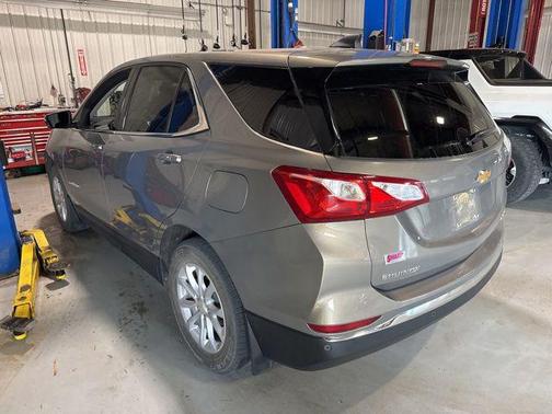 Pepperdust Metallic 2019 Chevrolet Equinox 1LT