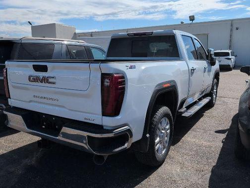 White 2024 GMC Sierra 2500 SLT