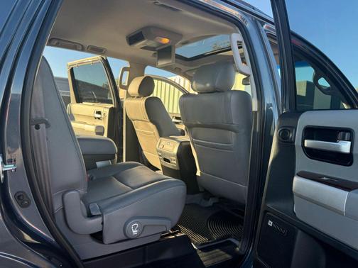 2008 Toyota Sequoia Platinum