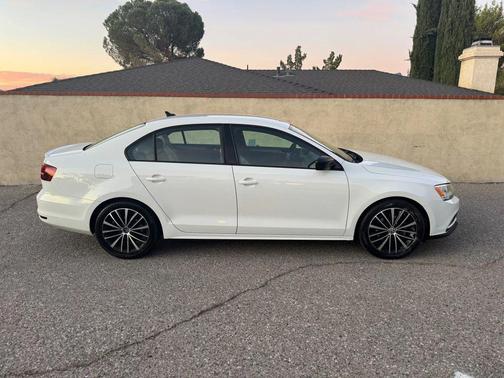 2016 Volkswagen Jetta 1.8T Sport