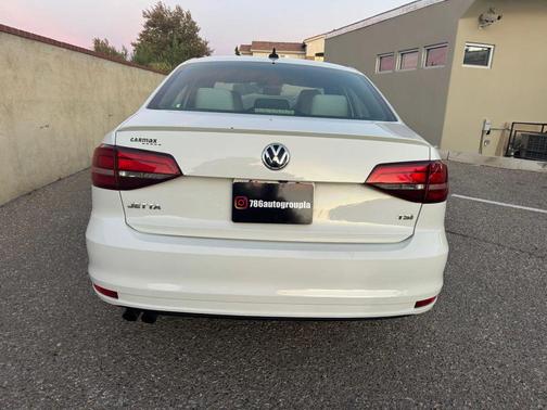 2016 Volkswagen Jetta 1.8T Sport