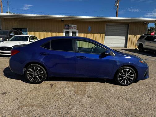 Blue 2017 Toyota Corolla SE